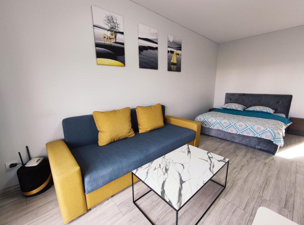 K-Town - Apartments Viabaltic Каунас Екстер'єр фото